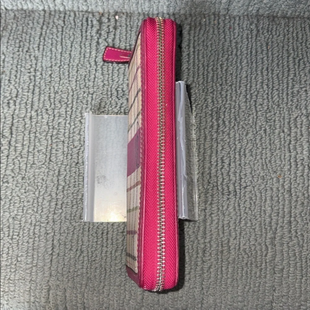 Coach  long wallet  zippy wallet tattersall print coated canvas pink stripe EUC